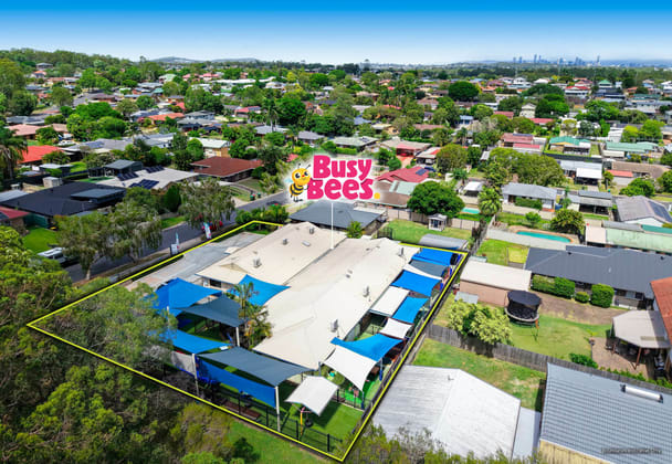 Click to view all images 10 Athlone St Tingalpa QLD 4173 - Image 2