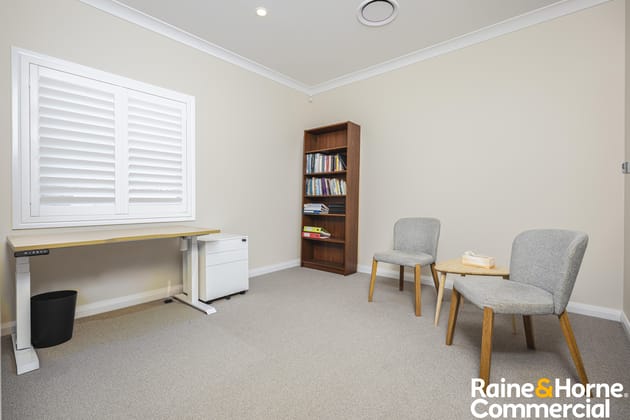 34 Bradbury Avenue Campbelltown NSW 2560 - Image 3