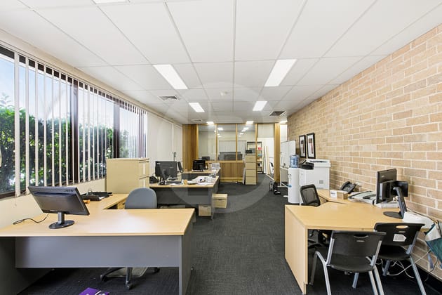 357 WENTWORTH AVENUE Pendle Hill NSW 2145 - Image 4