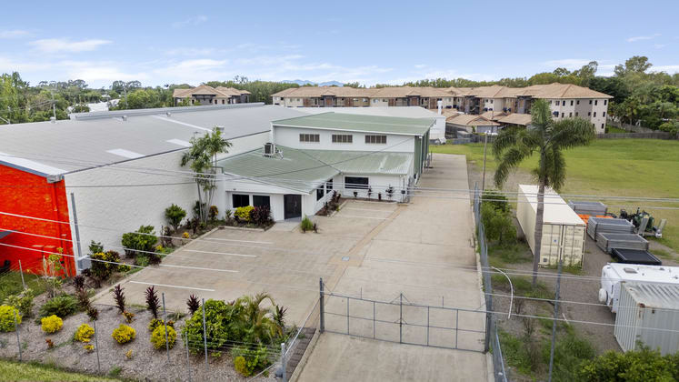 9-13 Milne St Idalia QLD 4811 - Image 3