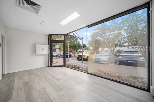 2/30 Alchester Crescent Boronia VIC 3155 - Image 4