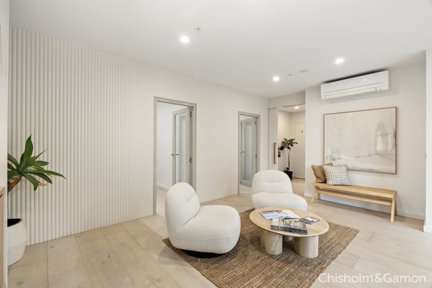 Click to view all images 1 & 6/89 Ormond Road Elwood VIC 3184 - Image 5