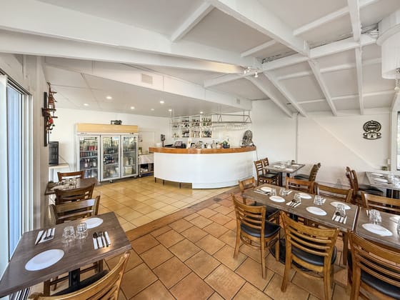 4/49 Landsborough Parade Golden Beach QLD 4551 - Image 5