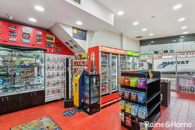 Click to view all images 33A Botany Road Waterloo NSW 2017 - Image 3