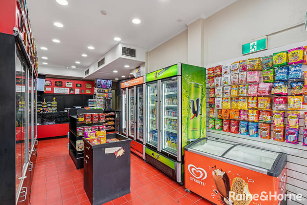 Click to view all images 33A Botany Road Waterloo NSW 2017 - Image 4