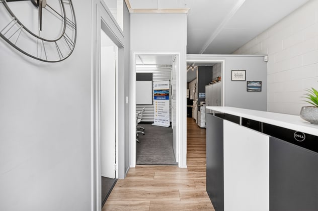 5/5 Taree Street Burleigh Heads QLD 4220 - Image 4