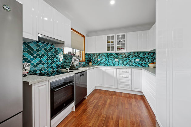 Click to view all images 11 & 13-15 Curdie Street Cobden VIC 3266 - Image 4