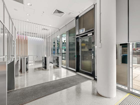 Click to view all images 45 Commercial Road Newstead QLD 4006 - Image 3