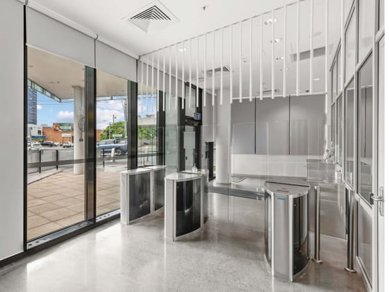 Click to view all images 45 Commercial Road Newstead QLD 4006 - Image 4