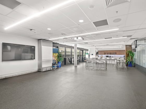 Click to view all images 45 Commercial Road Newstead QLD 4006 - Image 5