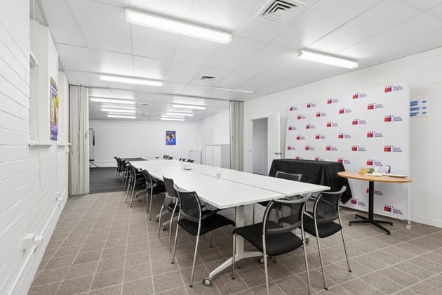 Click to view all images 8 Coolgardie Terrace Perth WA 6000 - Image 4