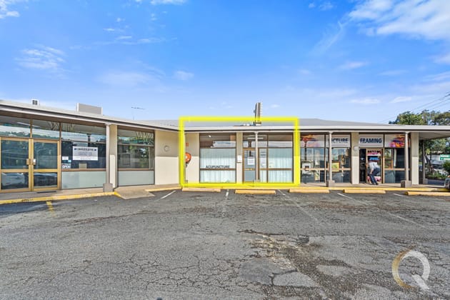 2/1 Central Court Hillcrest QLD 4118 - Image 2