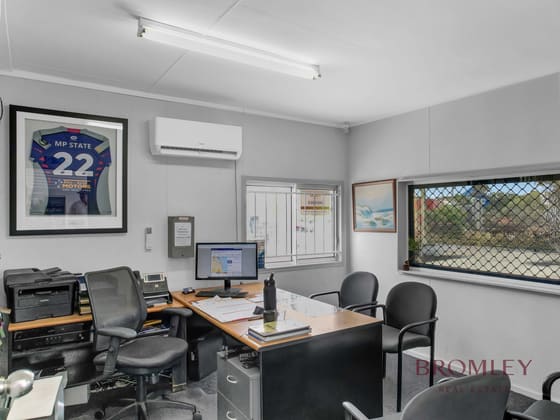 3416-3418 Pacific Highway Springwood QLD 4127 - Image 3