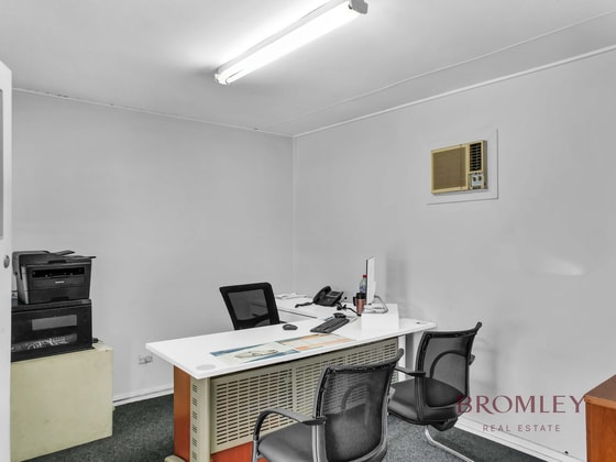 3416-3418 Pacific Highway Springwood QLD 4127 - Image 4