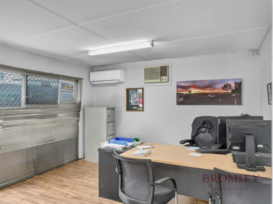 3416-3418 Pacific Highway Springwood QLD 4127 - Image 5