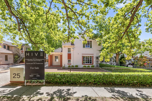 25 Murray Crescent Griffith ACT 2603 - Image 4