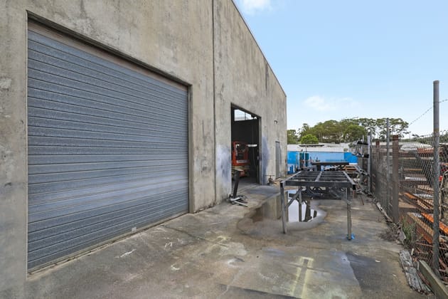 Click to view all images 11 Latcham Drive Caloundra West QLD 4551 - Image 2