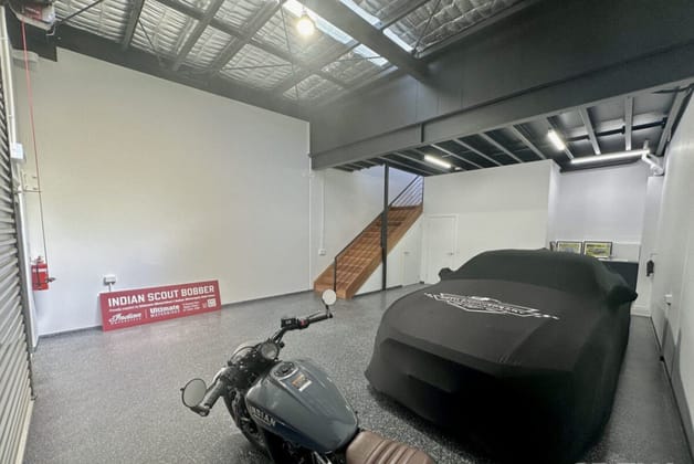 Click to view all images 5/29A Margaret Street Southport QLD 4215 - Image 3