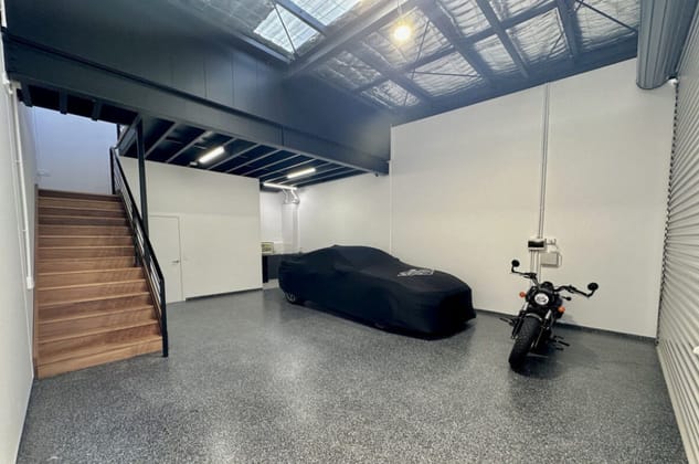 Click to view all images 5/29A Margaret Street Southport QLD 4215 - Image 4