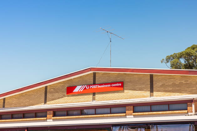 Click to view all images 26-36 Humffray Street North Bakery Hill VIC 3350 - Image 4