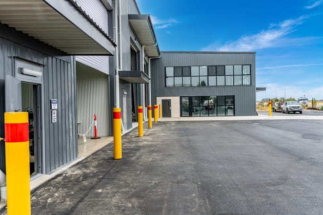 4 Kaiber Way Pinjarra WA 6208 - Image 2