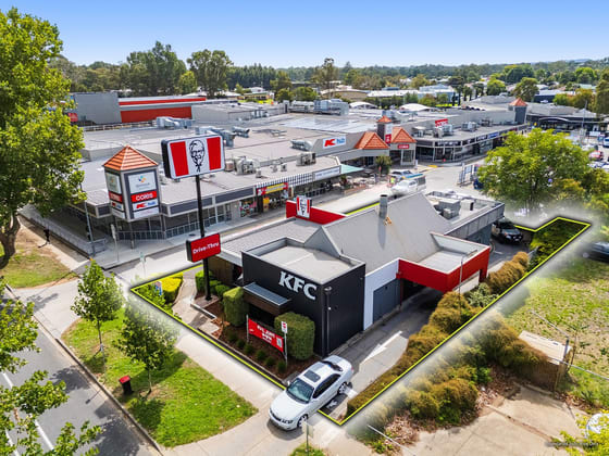 Click to view all images KFC, 18 Tallarook Street Seymour VIC 3660 - Image 1