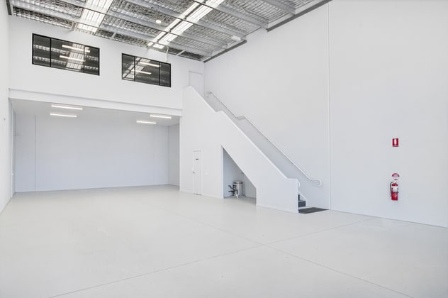 14/8 Distribution Court Arundel QLD 4214 - Image 2