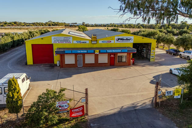 Click to view all images 532 Waterloo Corner Road Burton SA 5110 - Image 3