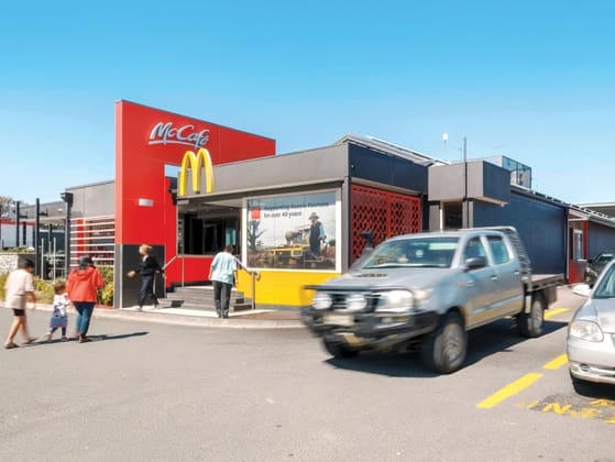 Click to view all images 1713 Yass Valley Way Yass NSW 2582 - Image 4