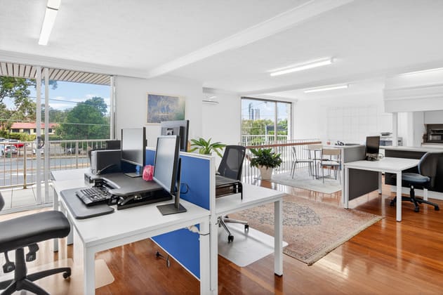 Click to view all images 189 Ferry Road Southport QLD 4215 - Image 5