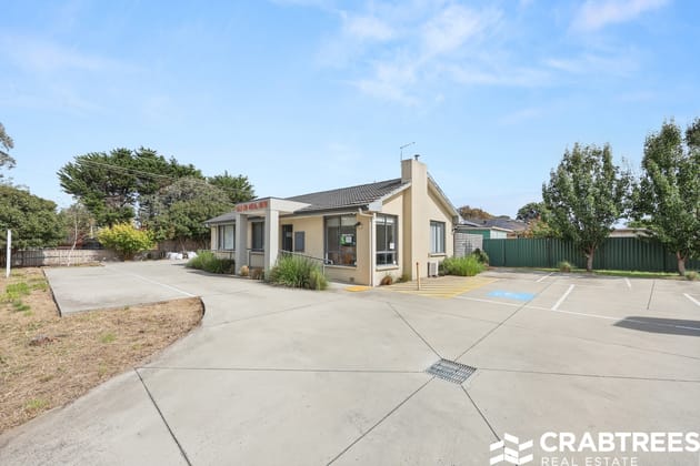 105 Fordholm Road Hampton Park VIC 3976 - Image 2