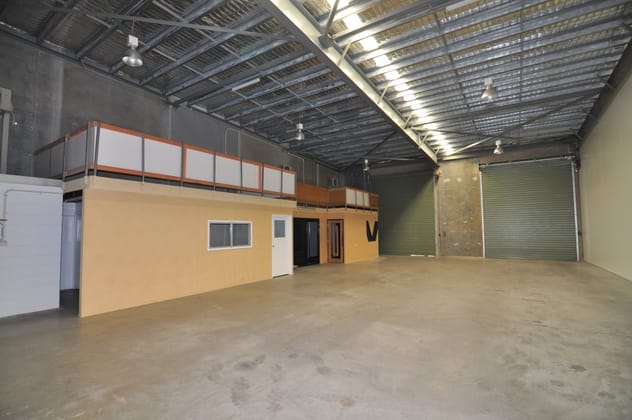 7/58 Keane Street Currajong QLD 4812 - Image 3