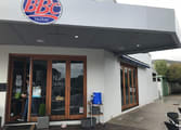 Bars & Nightclubs Business in McCrae