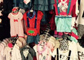 Retail Business in Carrara