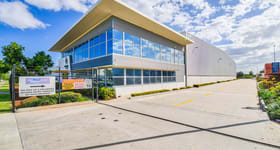 Showrooms / Bulky Goods commercial property for lease at 10 Osprey Drive Port Of Brisbane QLD 4178