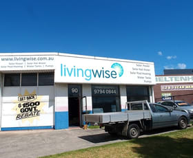 Showrooms / Bulky Goods commercial property leased at 90 Cheltenham Road Dandenong VIC 3175
