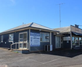 Offices commercial property leased at 2/143 Anzac Avenue Harristown QLD 4350