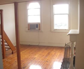 Shop & Retail commercial property leased at 528 City Road South Melbourne VIC 3205
