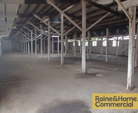 Showrooms / Bulky Goods commercial property leased at 1/312 Evans Road Salisbury QLD 4107