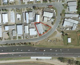 Showrooms / Bulky Goods commercial property leased at Shed 2/37 Supply Road Bentley Park QLD 4869