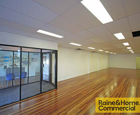 Shop & Retail commercial property leased at 2/6 Third Avenue Sandgate QLD 4017