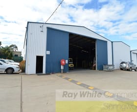 Showrooms / Bulky Goods commercial property leased at 4/207 Queens Road Kingston QLD 4114