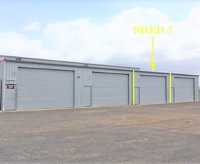 Showrooms / Bulky Goods commercial property leased at Shed 7/8 Melvin Street Norville QLD 4670