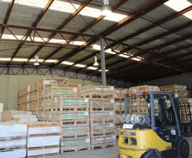 Showrooms / Bulky Goods commercial property leased at 17-21 Raglan Street Preston VIC 3072