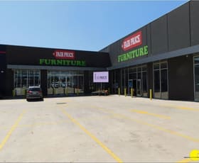 Showrooms / Bulky Goods commercial property leased at Unit 3-4/254 Ballarat Road Braybrook VIC 3019