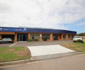 Showrooms / Bulky Goods commercial property leased at 2/8 Bon Mace Close Berkeley Vale NSW 2261
