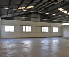 Showrooms / Bulky Goods commercial property leased at Shed 1/42 Clifford Street Toowoomba City QLD 4350