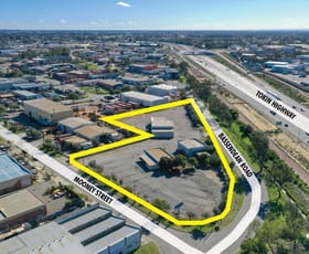 Factory, Warehouse & Industrial commercial property leased at 25 Mooney Street Bayswater WA 6053