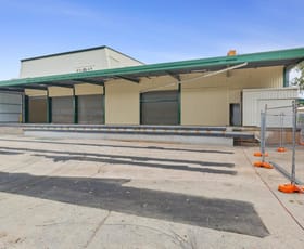 Showrooms / Bulky Goods commercial property leased at WHOLE OF PROPERTY/2 Macartney Street Norman Gardens QLD 4701