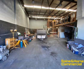 Factory, Warehouse & Industrial commercial property leased at Unit 17/25-31 Airds Road Minto NSW 2566